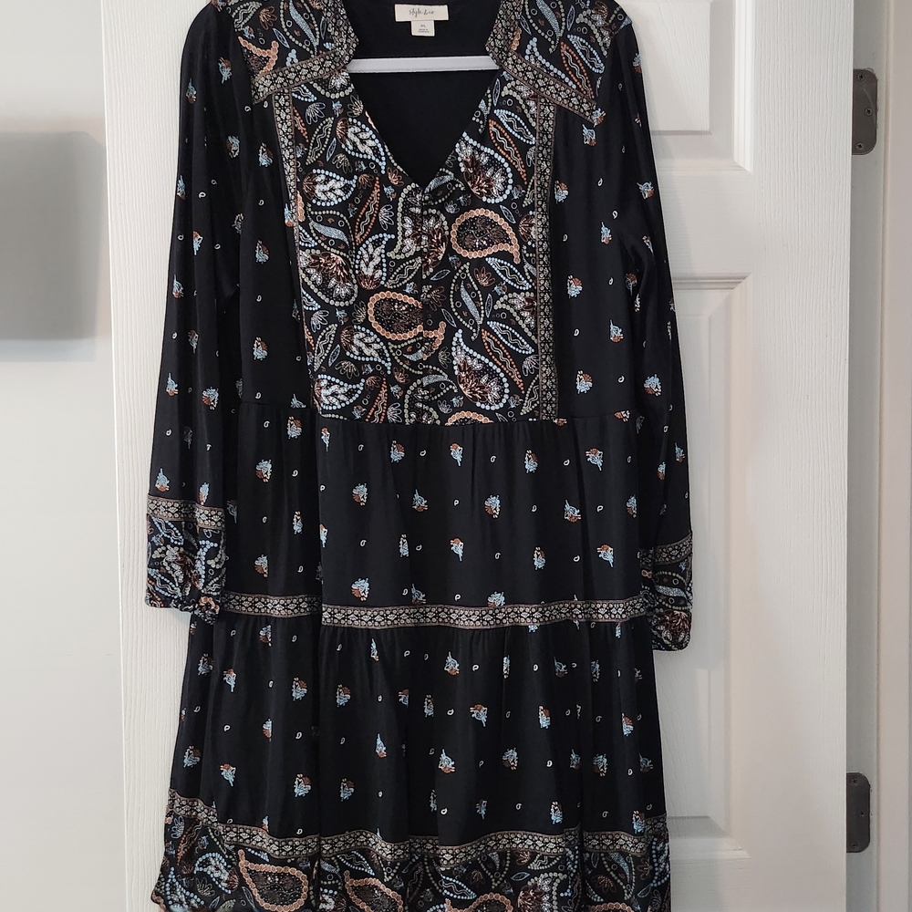 Elegant Black Paisley Dress